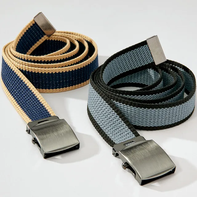 カラー展開：(左)ネイビー、(右)グレー